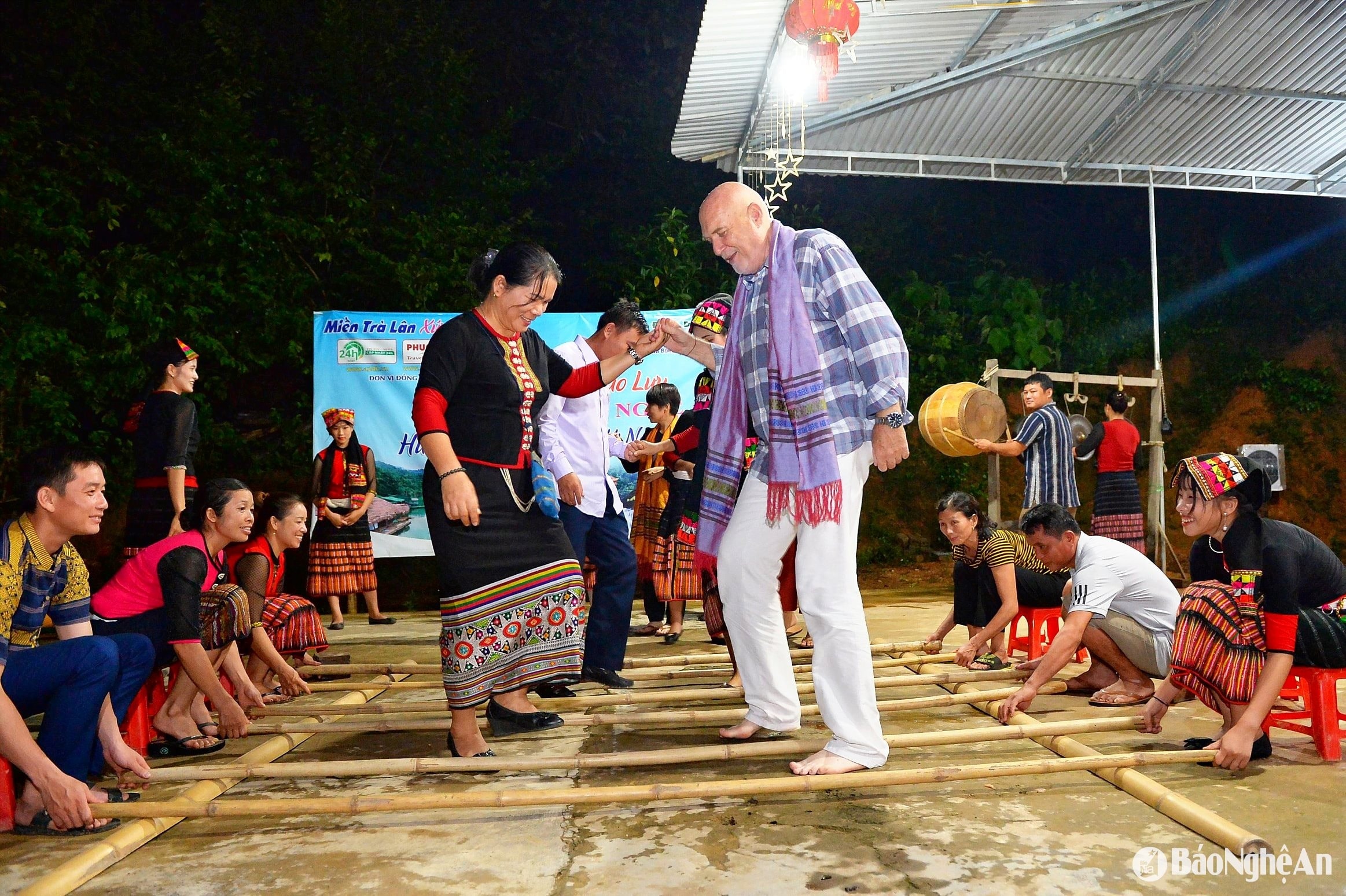 Nghệ An phát huy giá trị văn hóa dân tộc thiểu số gắn với phát triển du lịch