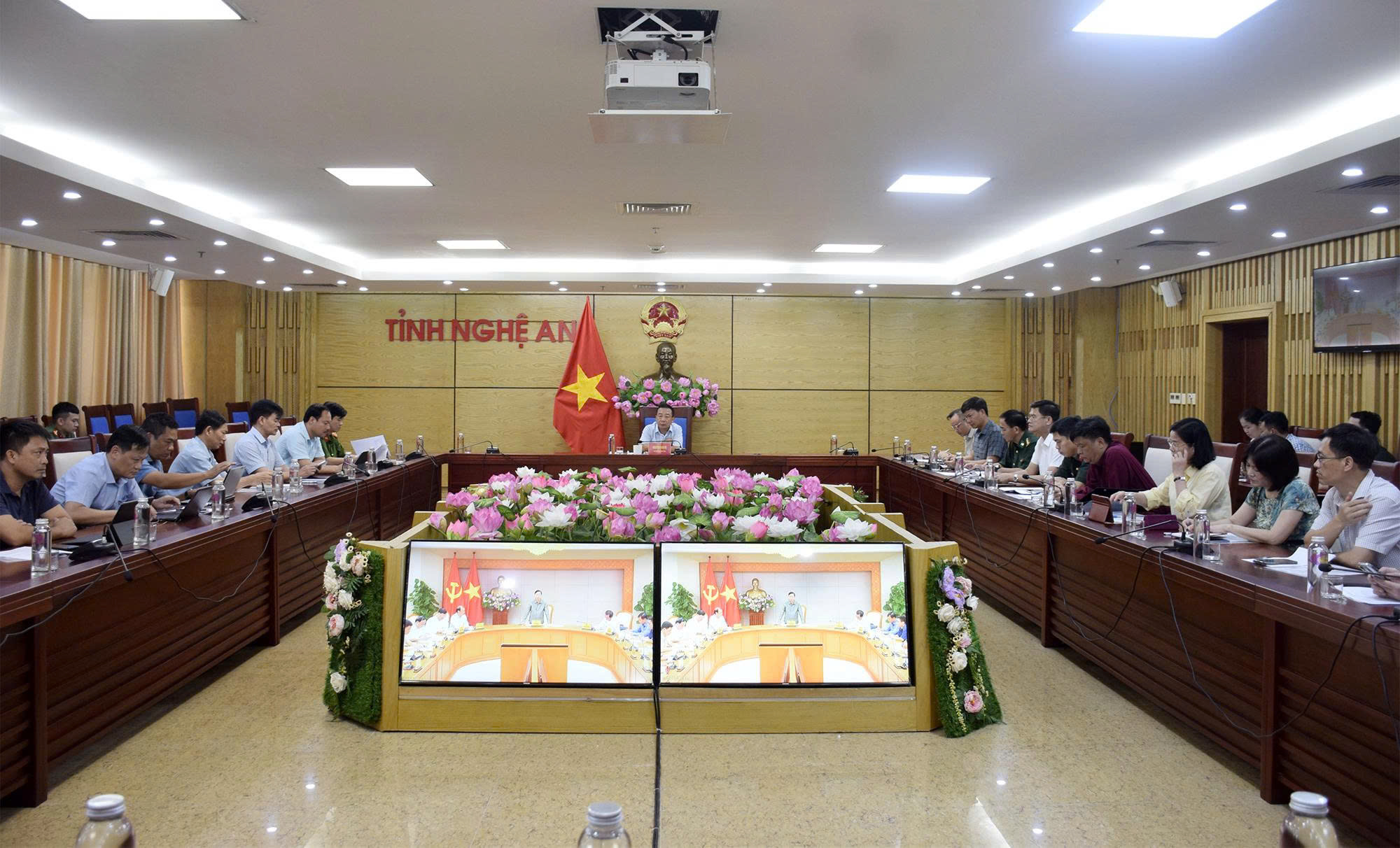 Anh-tin-bai