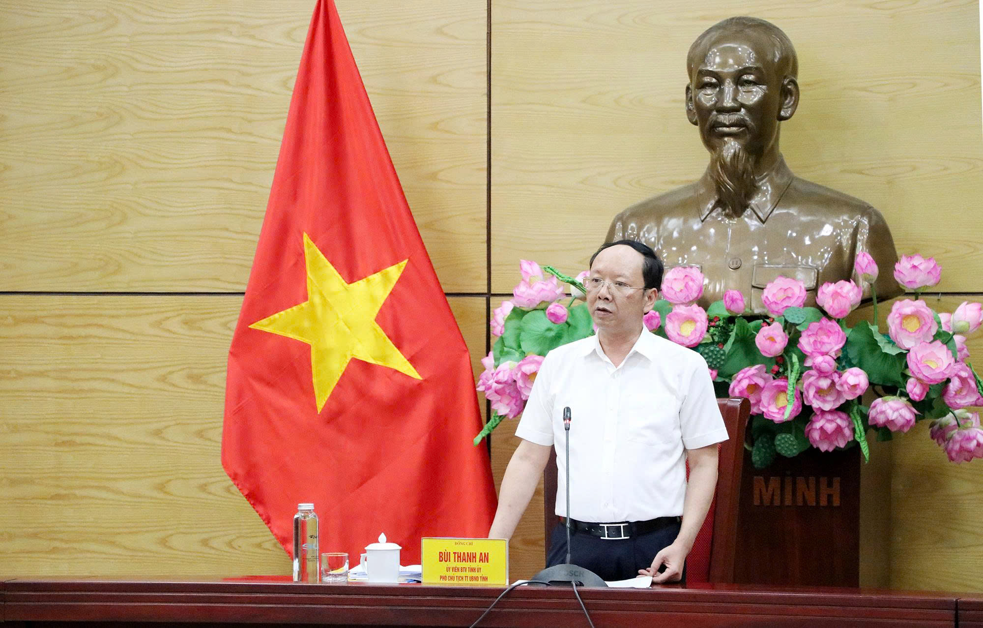 Anh-tin-bai