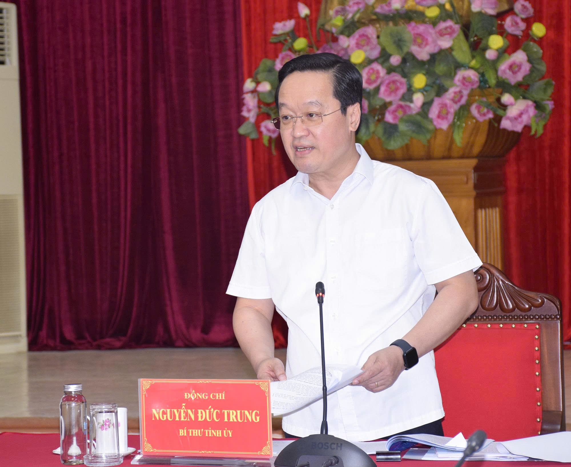Anh-tin-bai