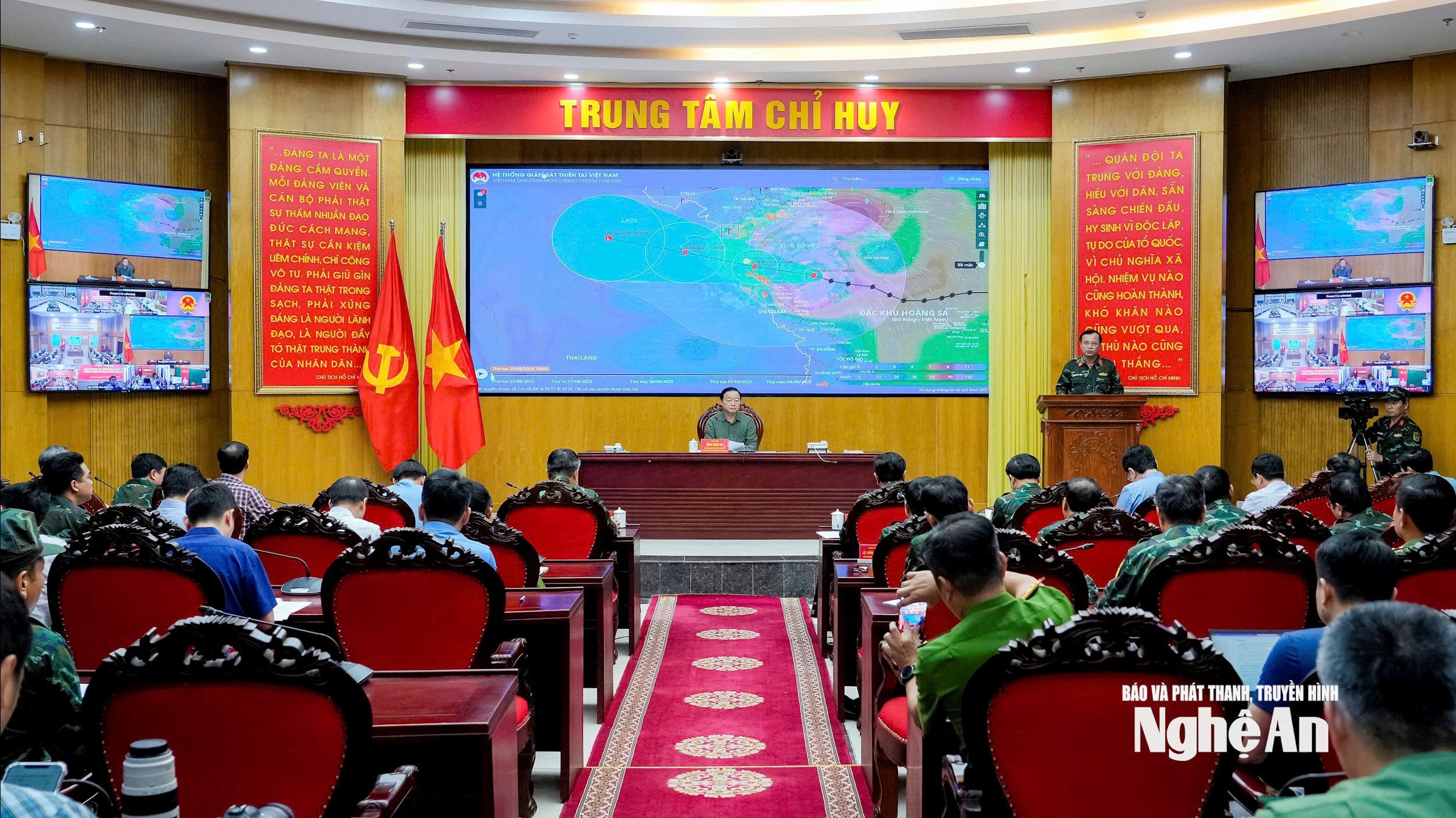 Anh-tin-bai
