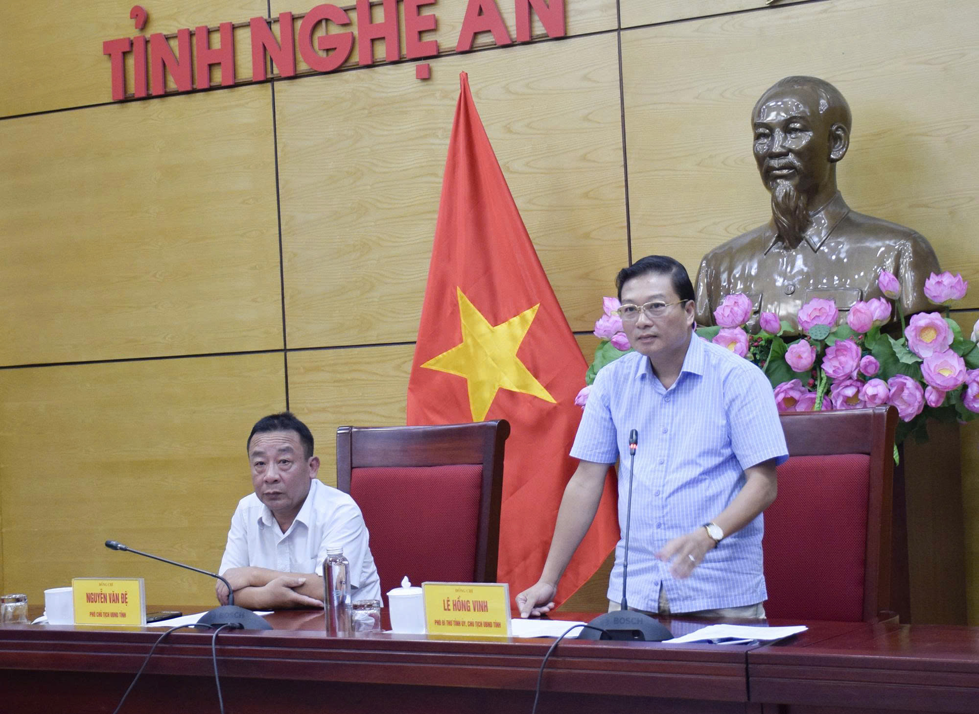 Anh-tin-bai