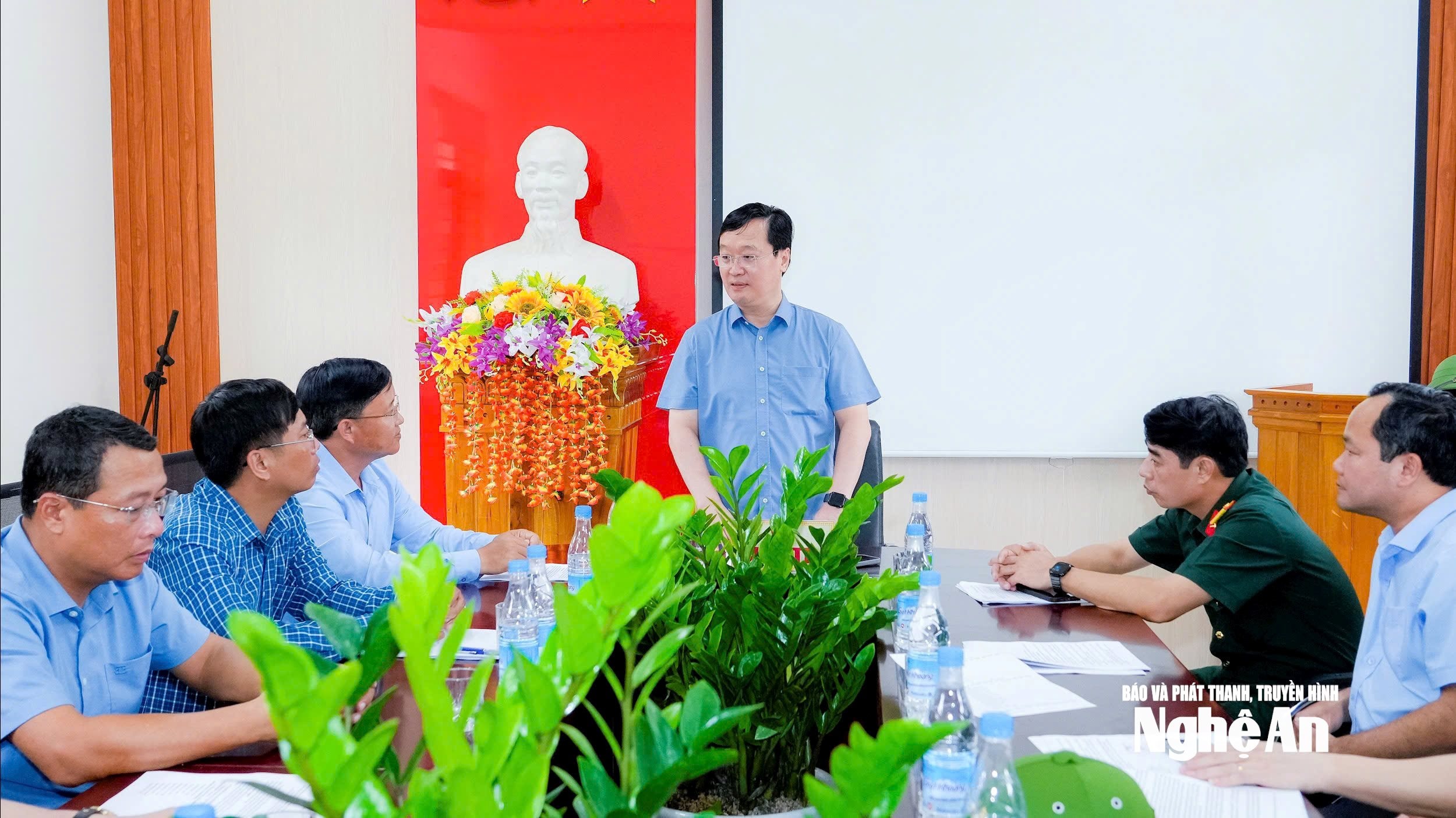 Anh-tin-bai
