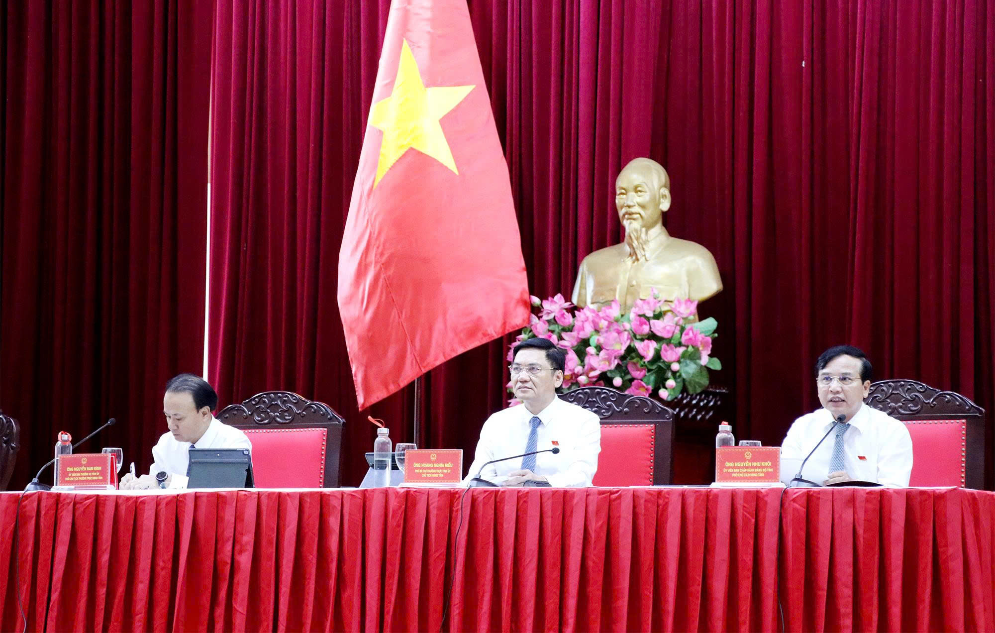 Anh-tin-bai