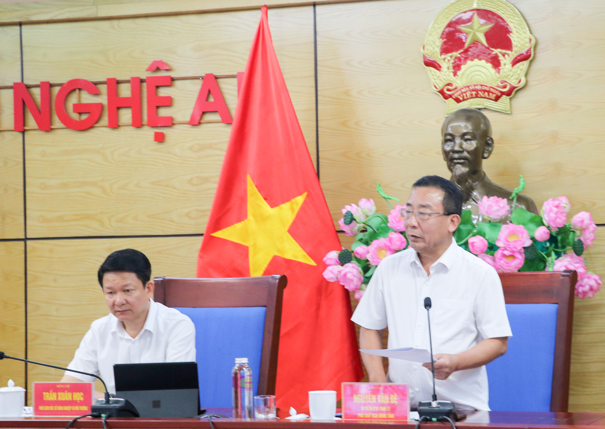 Anh-tin-bai