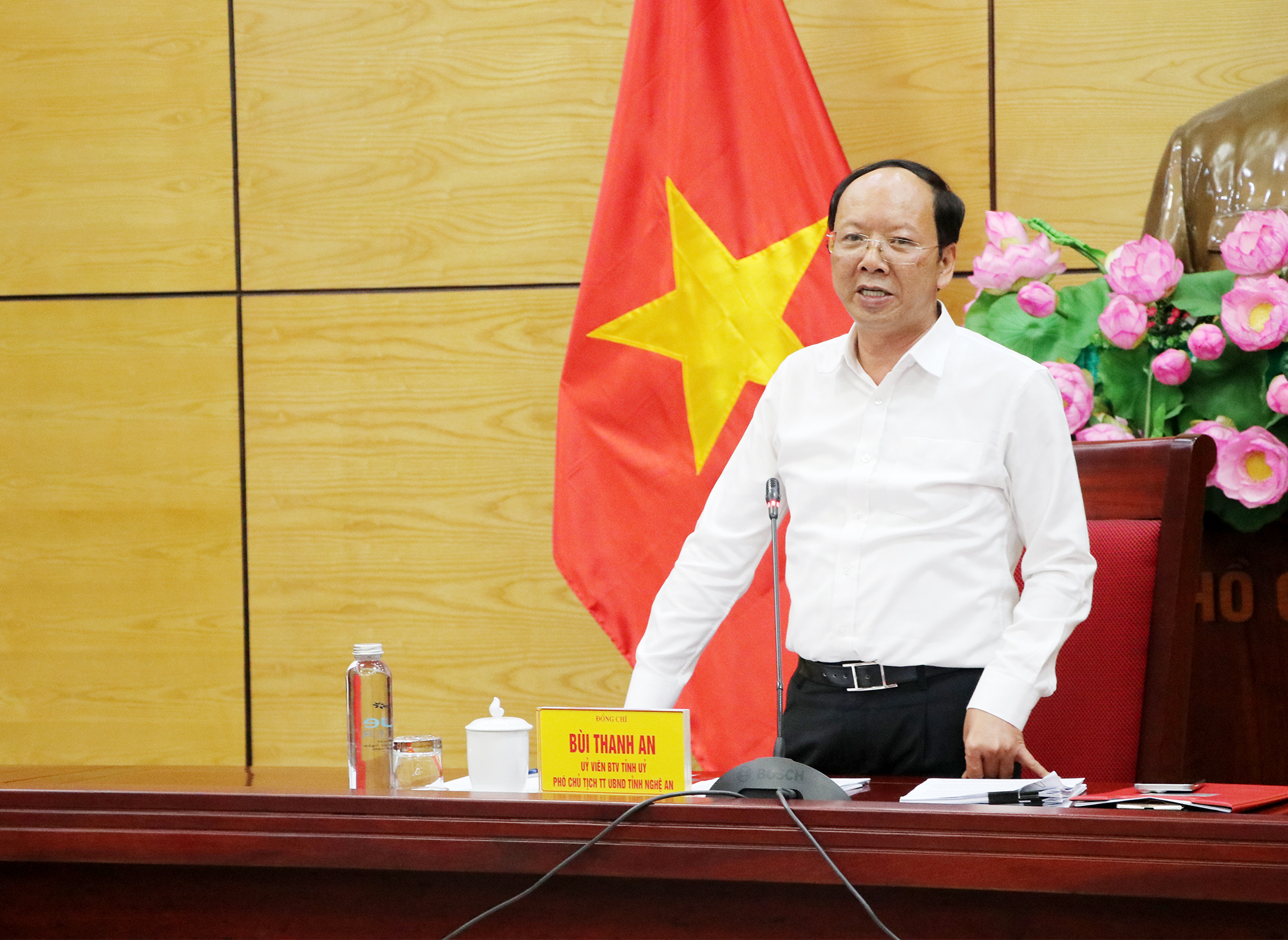 Anh-tin-bai
