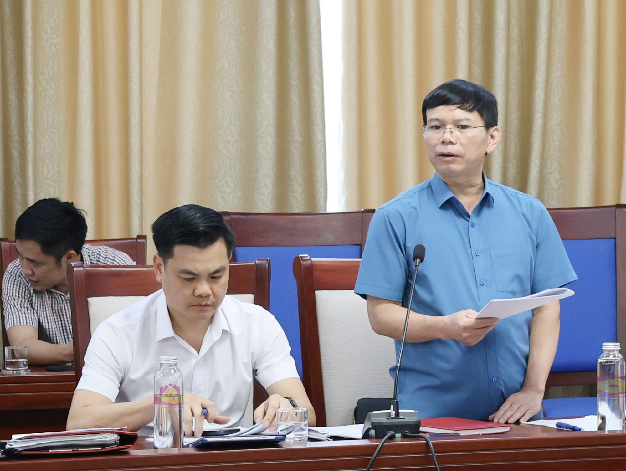 Anh-tin-bai
