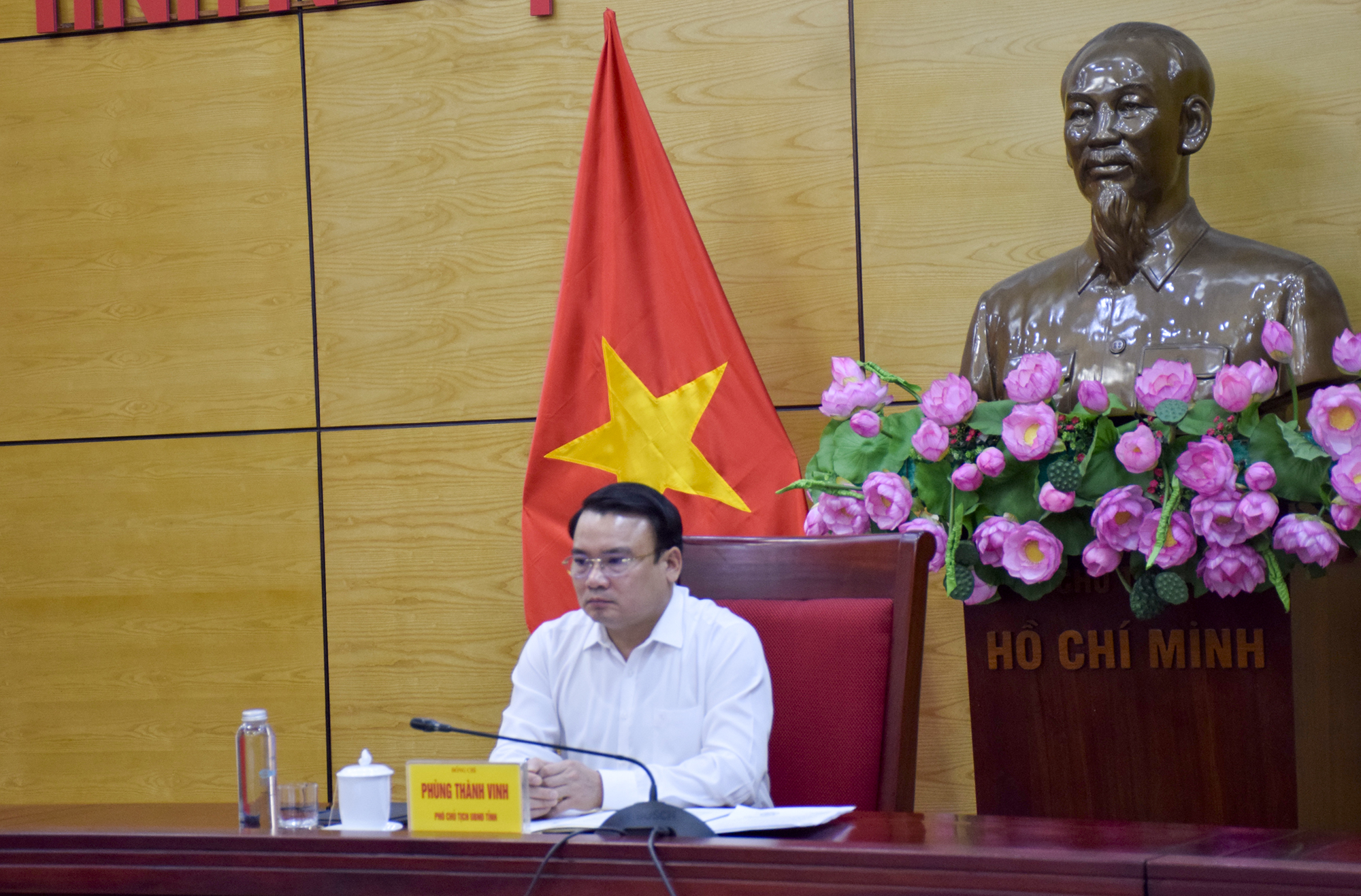 Anh-tin-bai