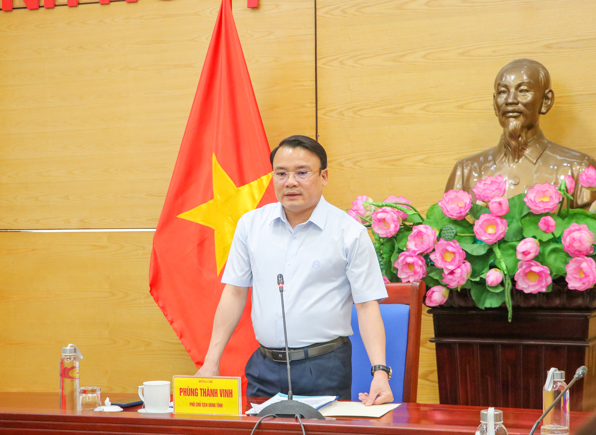 Anh-tin-bai