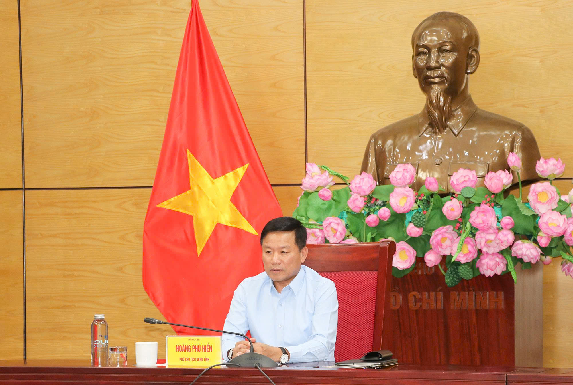 Anh-tin-bai