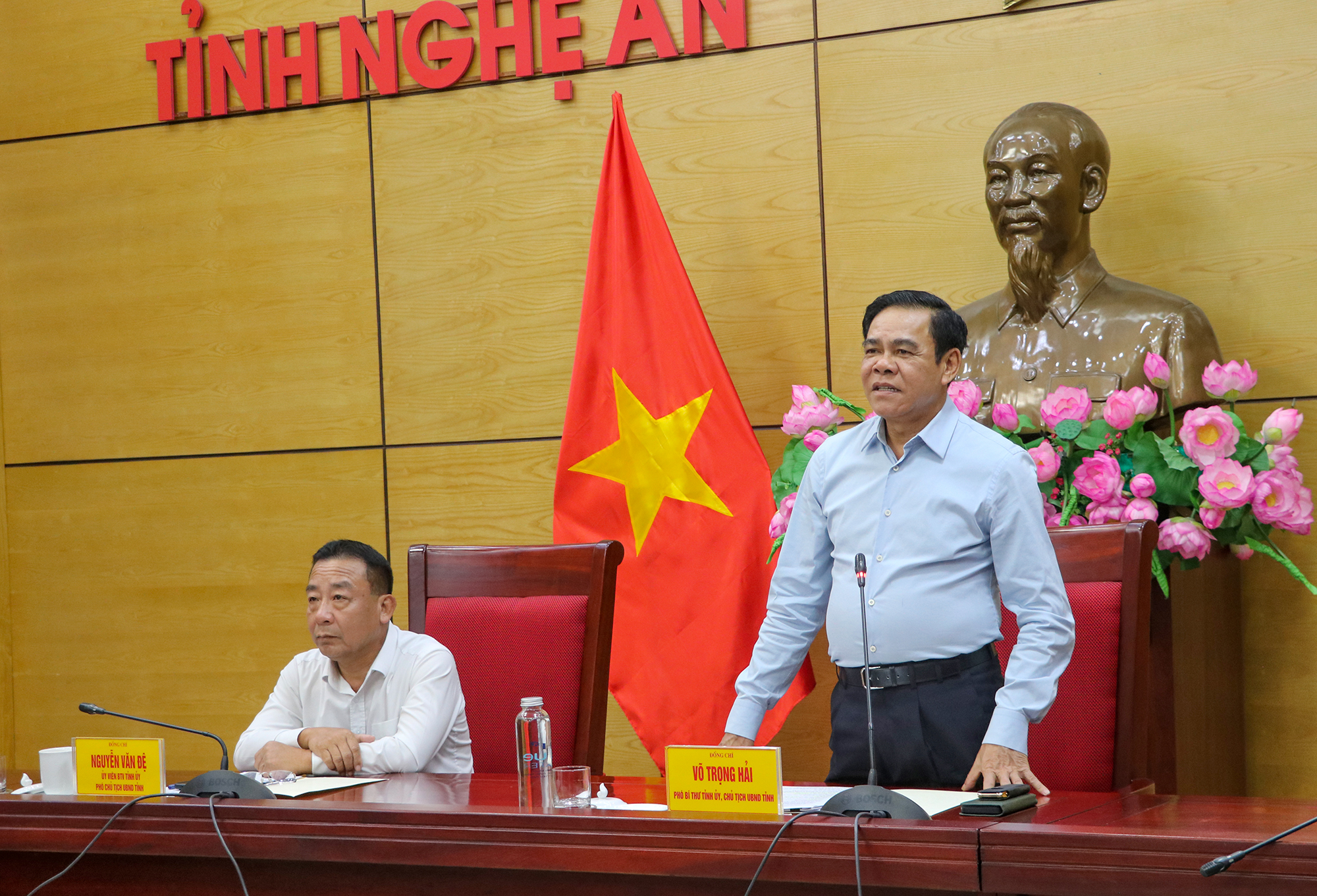 Anh-tin-bai