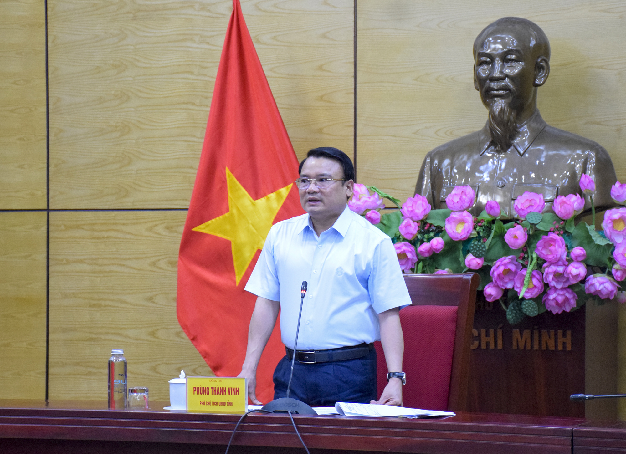 Anh-tin-bai