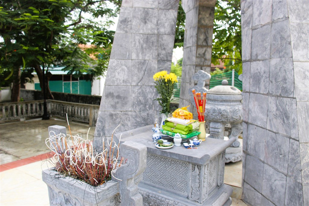 Anh-tin-bai