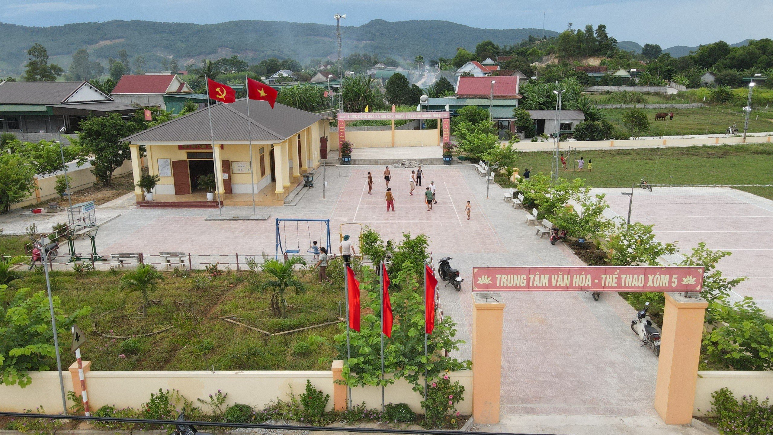 Anh-tin-bai