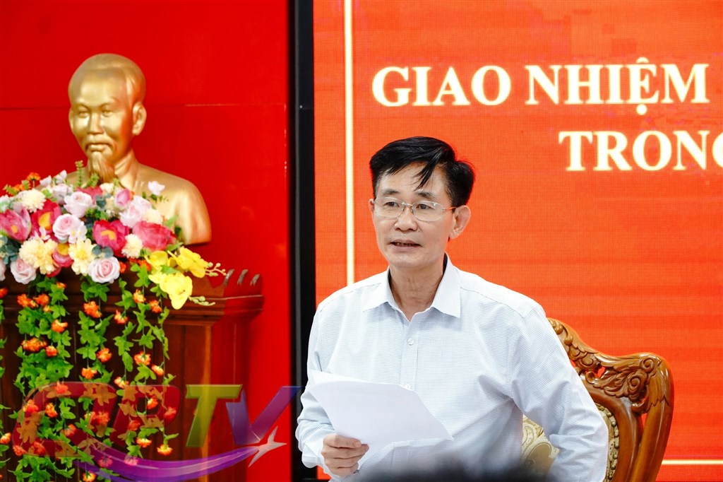 Anh-tin-bai