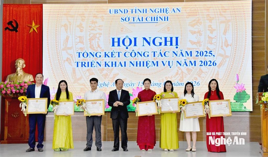 8768 Bằng khen UB tỉnh