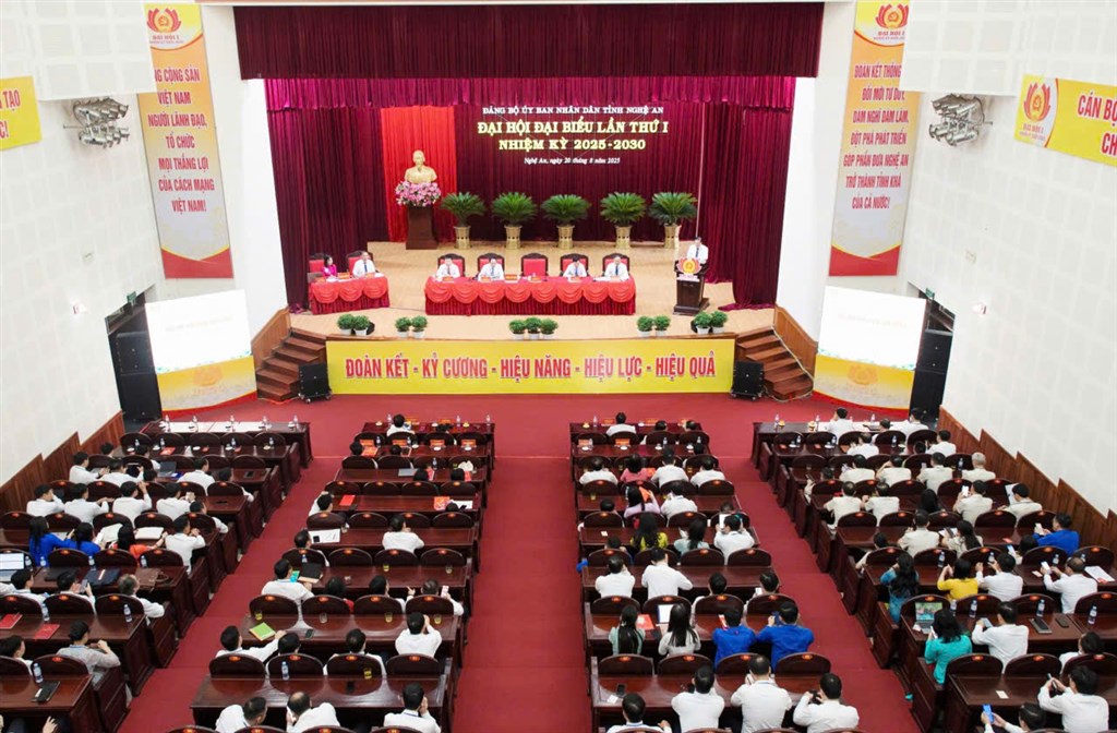 Phiên trù bị Đại hội dại biểu Đảng bộ Uỷ ban nhân dân tỉnh Nghệ An lần thứ I, nhiệm kỳ 2025-2030
