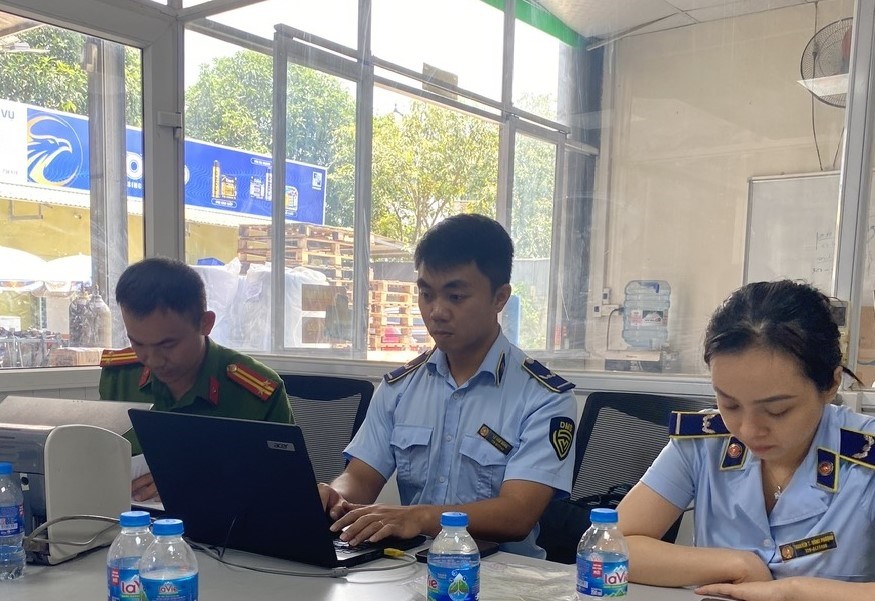 Anh-tin-bai