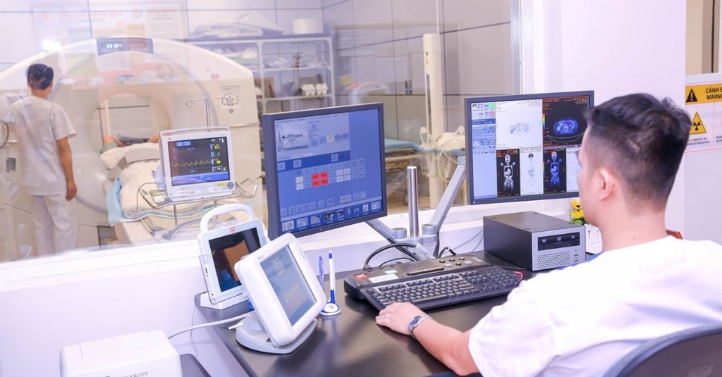 Chuyển đổi số ngành y tế: Những lợi ích và xu hướng đáng chú ý
