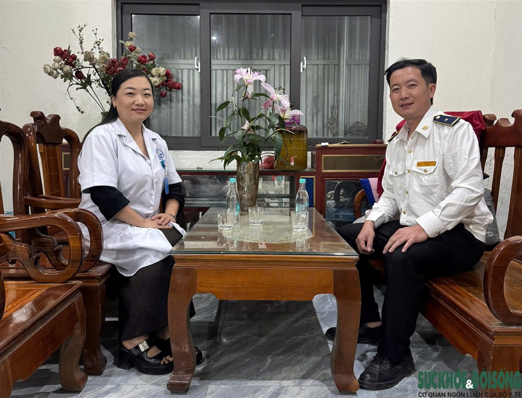 Vợ chồng bác sĩ người Mông lặng thầm ‘gác cổng bệnh tật’ miền biên viễn