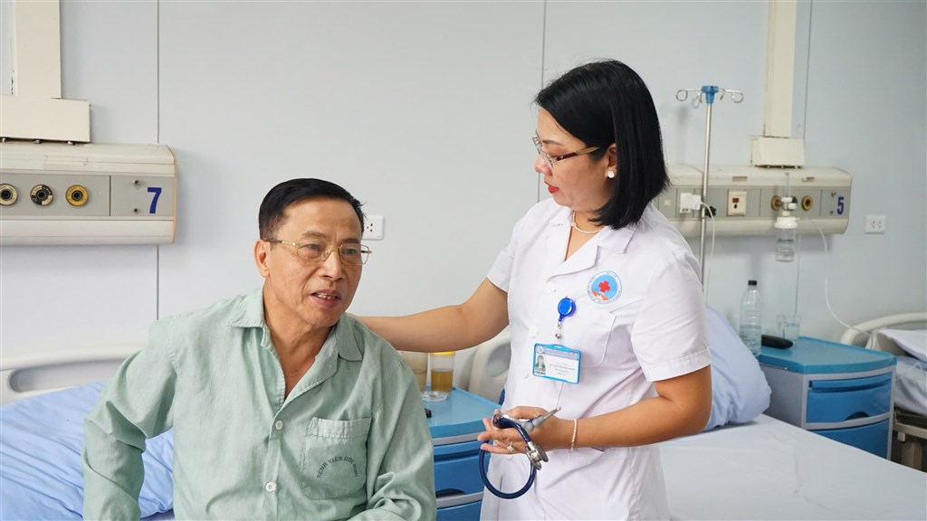 Hệ lụy muộn màng khi người cao tuổi giấu bệnh vì sợ làm phiền con cháu