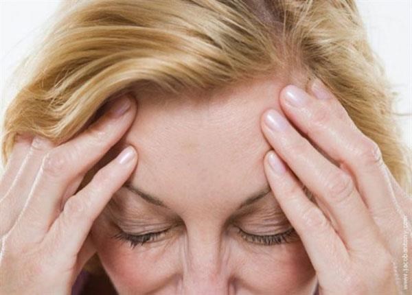 Chóng mặt dữ dội tưởng đột quỵ, hóa ra do 'sỏi tai'