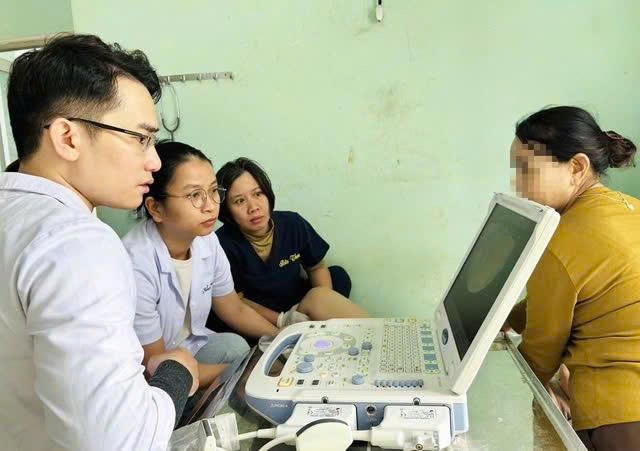 Nhiều vị trí nhân viên y tế được đề xuất hưởng phụ cấp ưu đãi nghề 100%