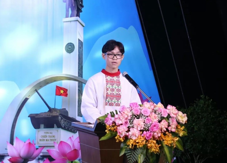 Anh-tin-bai