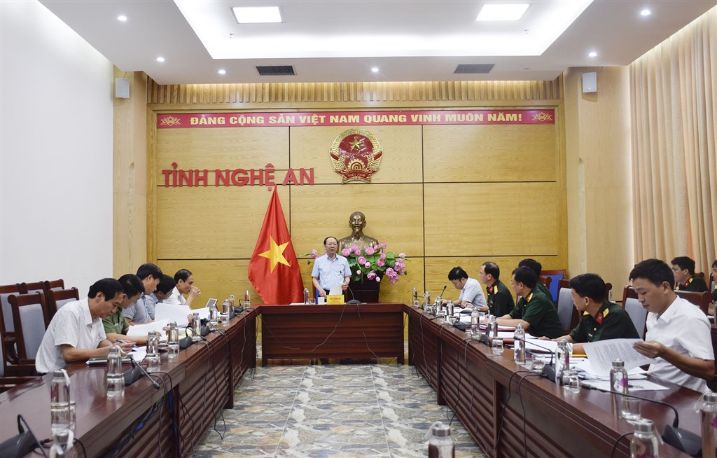 Nghe và cho ý kiến về dự thảo Nghị quyết của HĐND tỉnh quy định mức trợ cấp ngày công lao động đối với dân quân trên địa bàn tỉnh