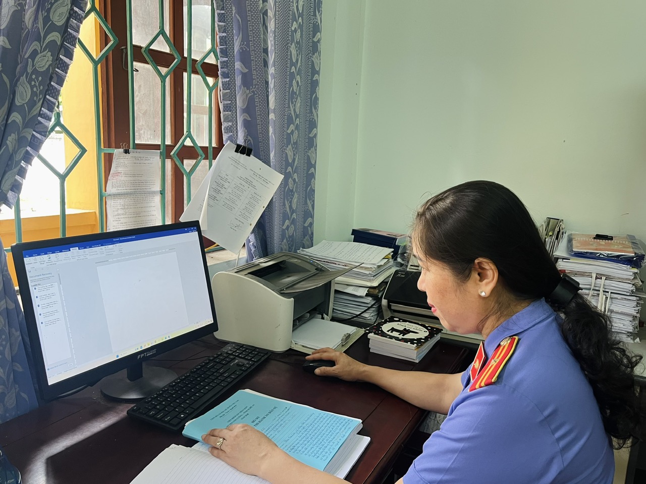 Anh-tin-bai