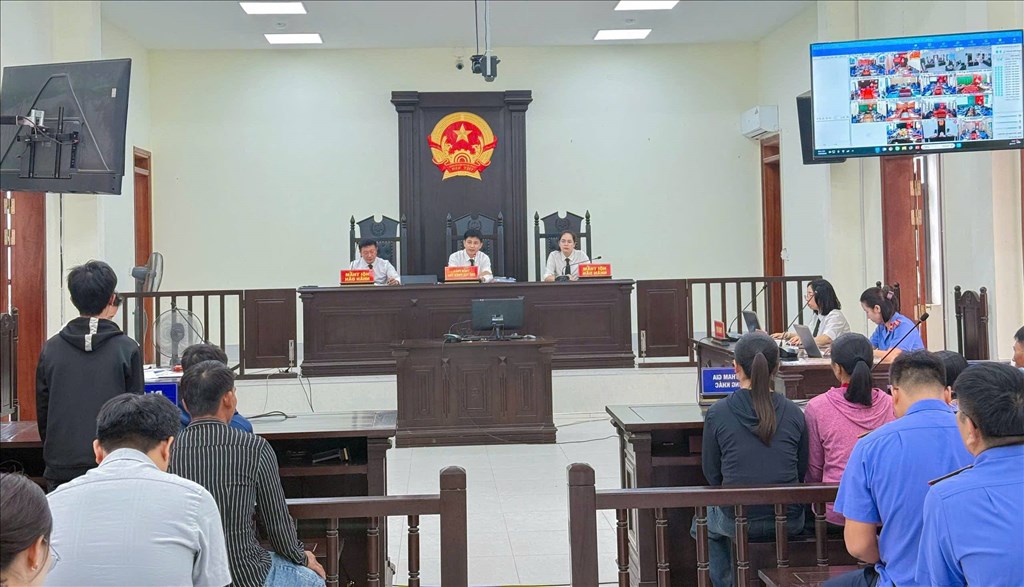 Anh-tin-bai