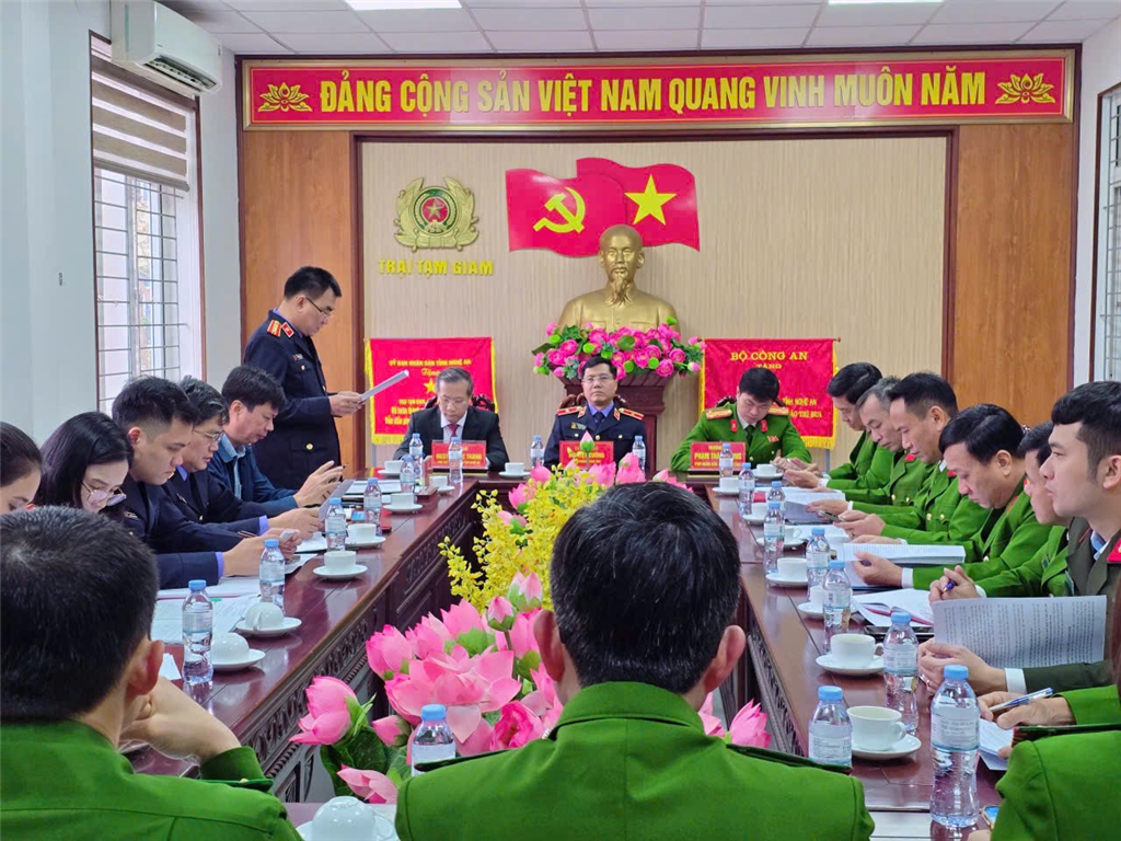  VKSND tỉnh Nghệ An phối hợp với Ủy ban Mặt trận Tổ quốc Việt Nam tỉnh Nghệ An tổ chức Công bố Quyết định trực tiếp kiểm sát việc tạm giữ, tạm giam và THA phạt tù 6 tháng đầu năm 2026 và kiểm sát việc thực hiện quyền bầu cử của người bị tạm giữ, người bị tạm giam trong bầu cử đại biểu Quốc hội khóa XVI và đại biểu Hội đồng nhân dân các cấp nhiệm kỳ 2026 - 2031 tại Trại tạm giam Công an tỉnh Nghệ An