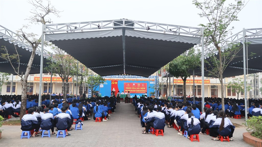 Anh-tin-bai