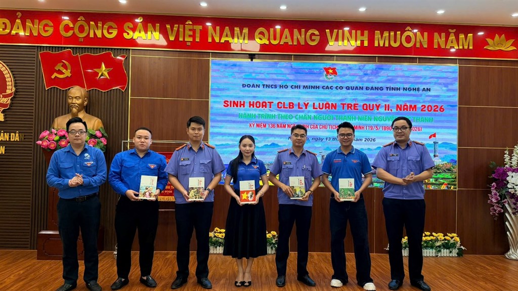 Đoàn Viện kiểm sát nhân dân tỉnh Nghệ An tham gia sinh hoạt Câu lạc bộ lý luận trẻ quý II năm 2026