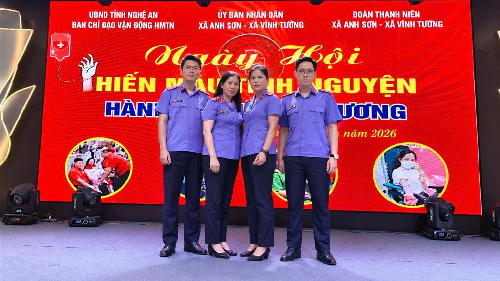 Chi đoàn VKSND khu vực 9 - Nghệ An tham gia ngày hội hiến máu tình nguyện "Hành trình yêu thương"