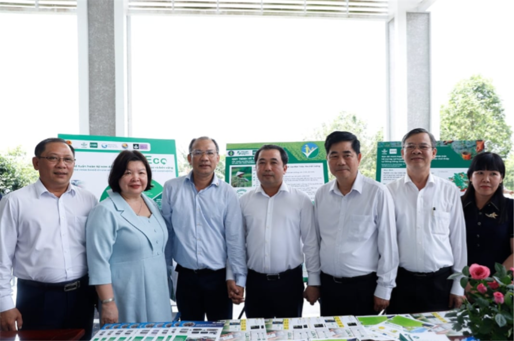 80 năm khơi nguồn sức mạnh hợp tác - động lực phát triển kinh tế tập thể trong kỷ nguyên mới