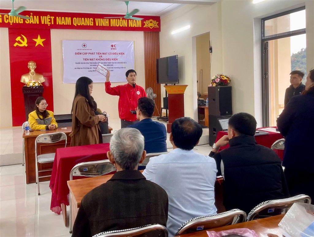 Cấp phát hơn 2,12 tỷ đồng hỗ trợ người dân bị thiệt hại do bão số 3 