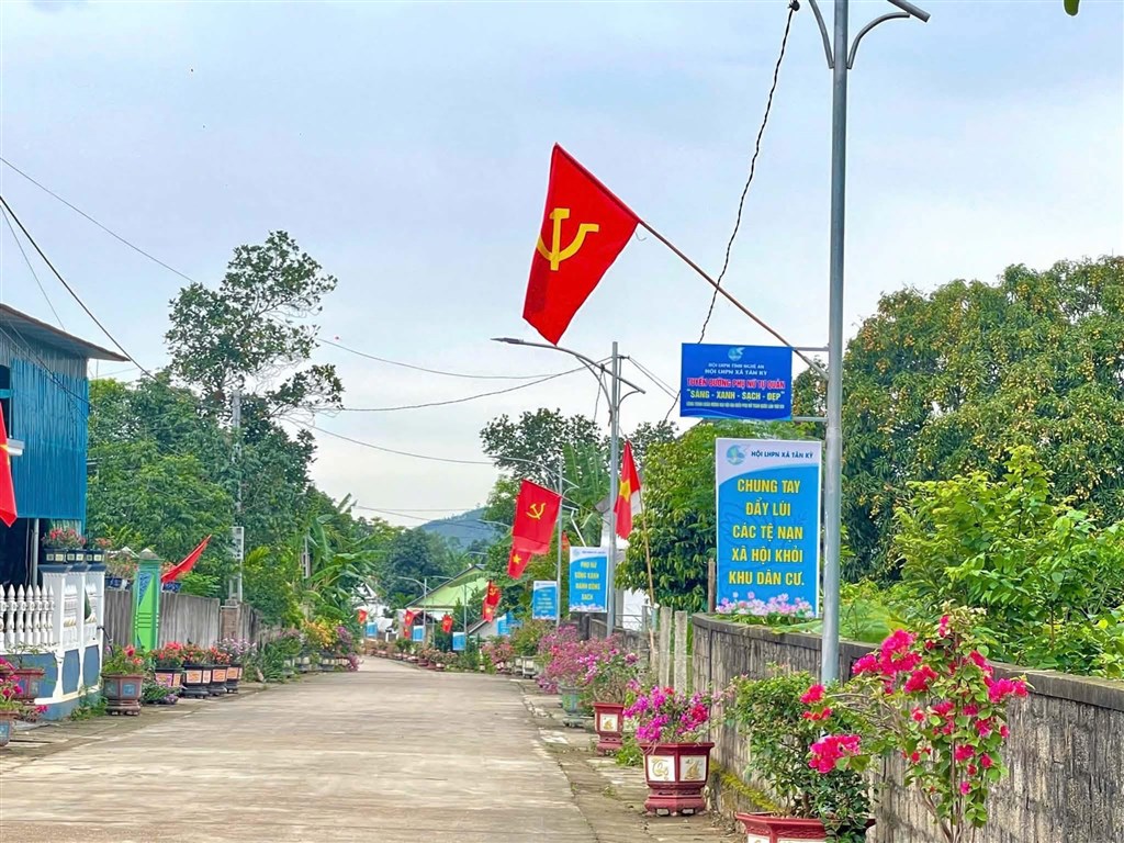Anh-tin-bai
