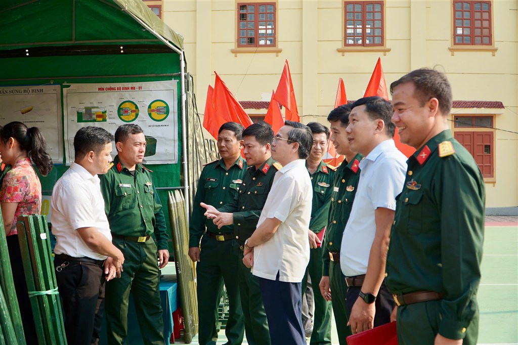 Anh-tin-bai
