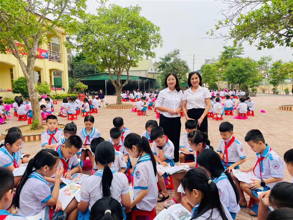 Anh-tin-bai