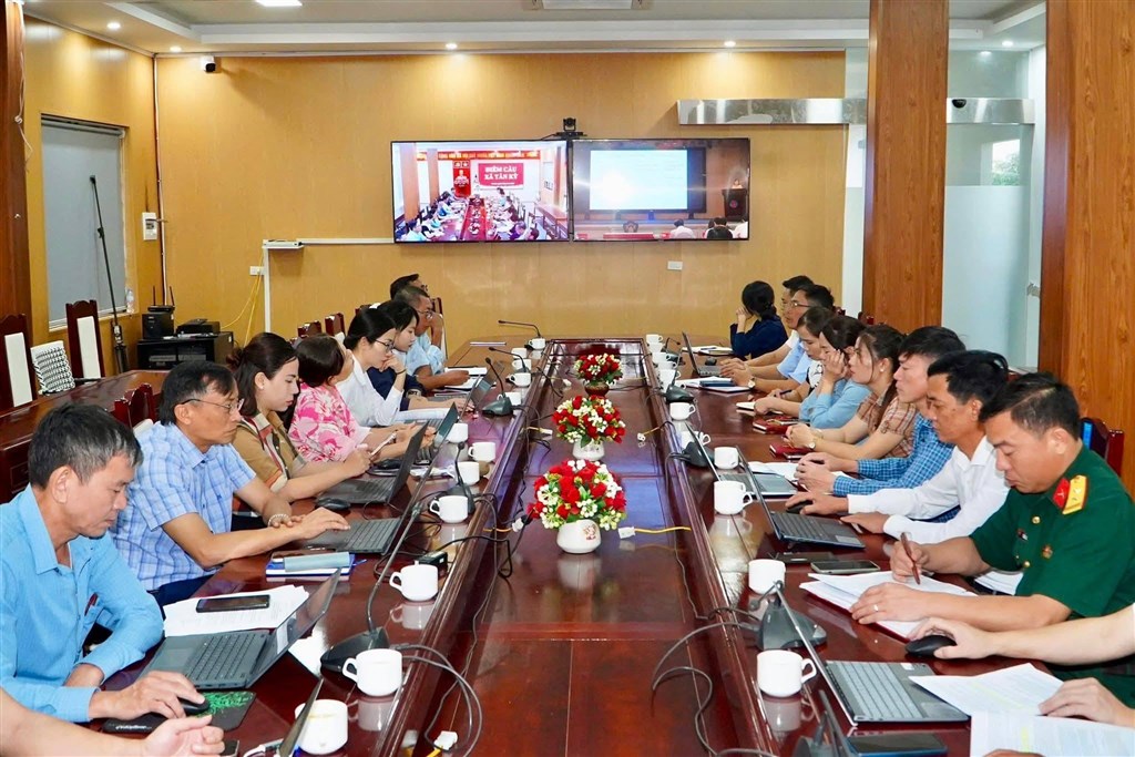 Anh-tin-bai