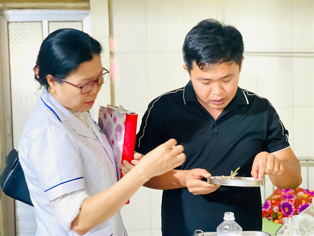 Anh-tin-bai