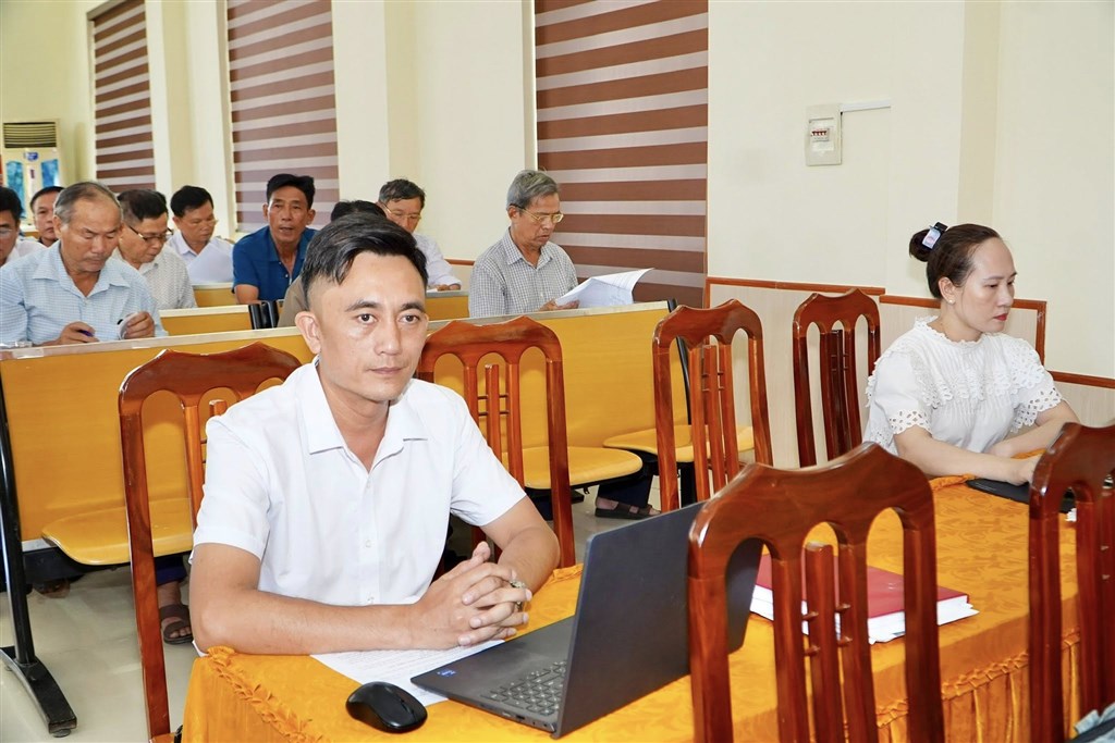 Anh-tin-bai