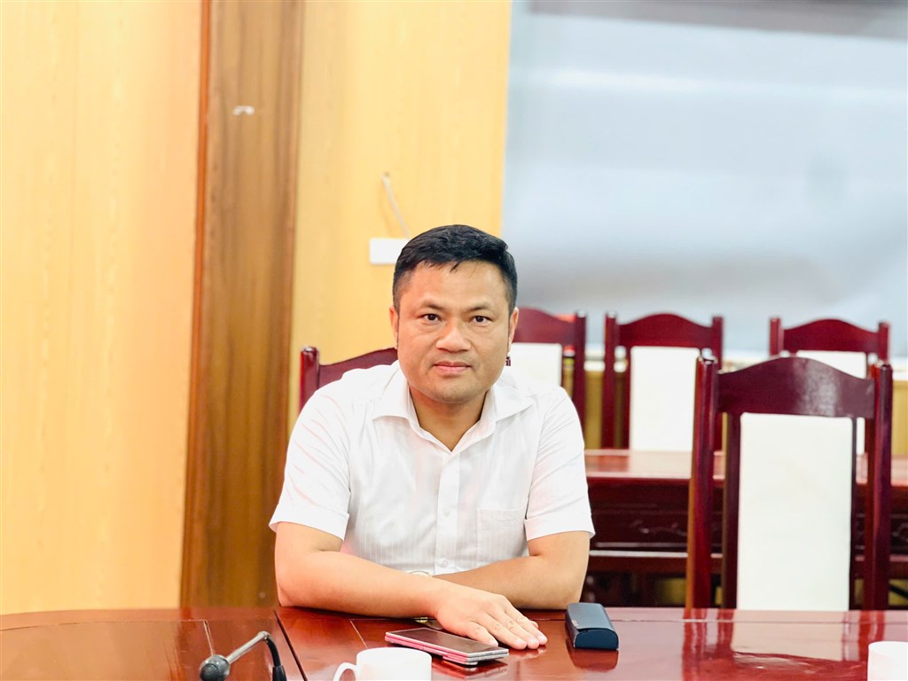 Anh-tin-bai