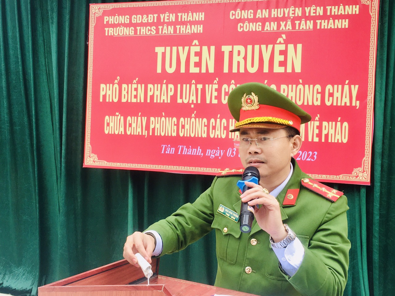 Anh-tin-bai