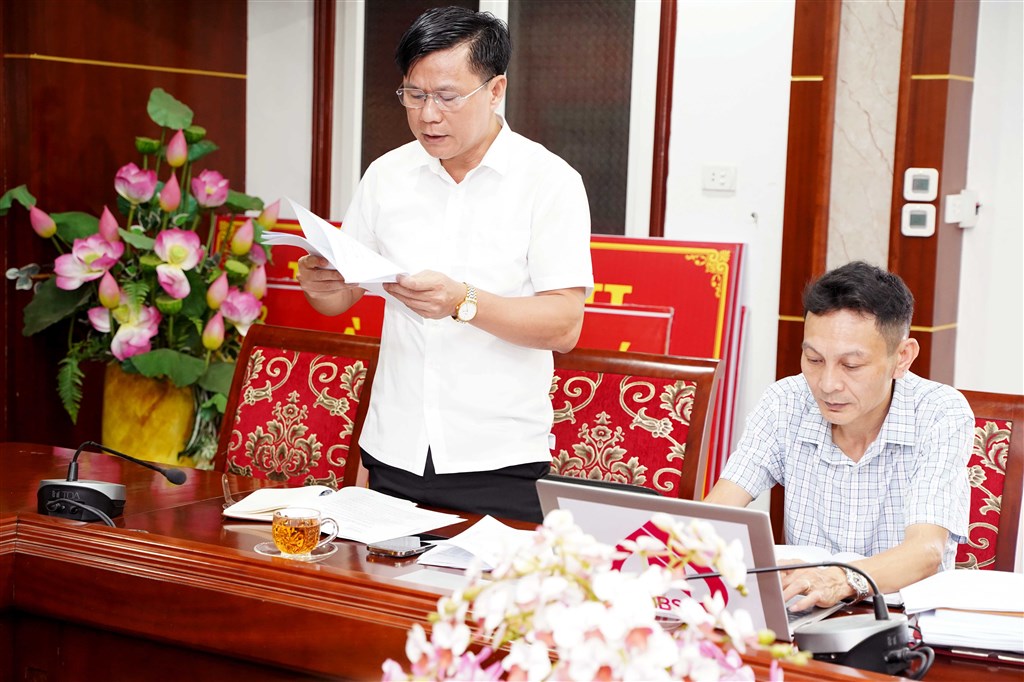 Anh-tin-bai