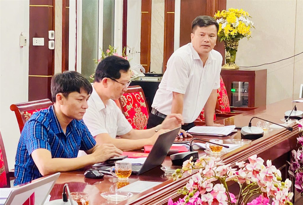 Anh-tin-bai