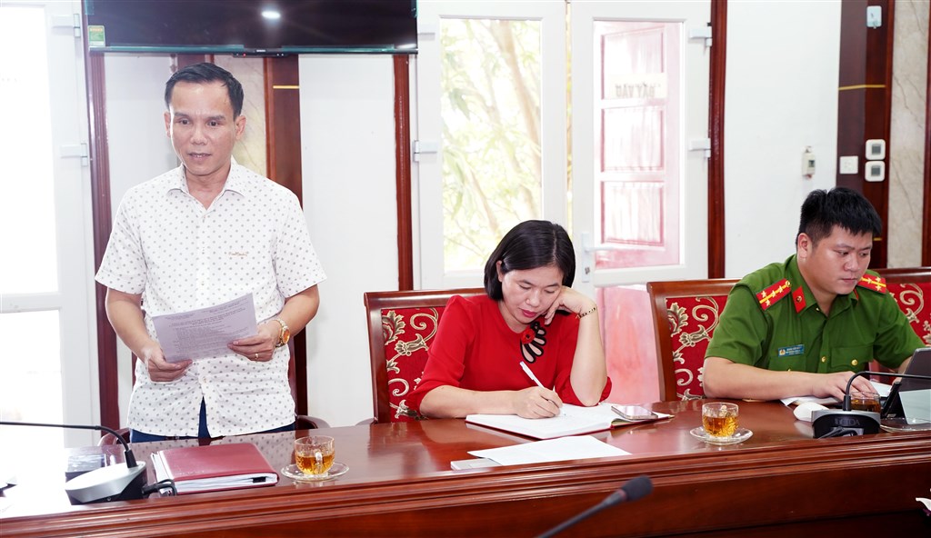 Anh-tin-bai