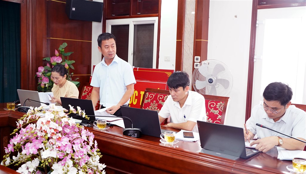 Anh-tin-bai