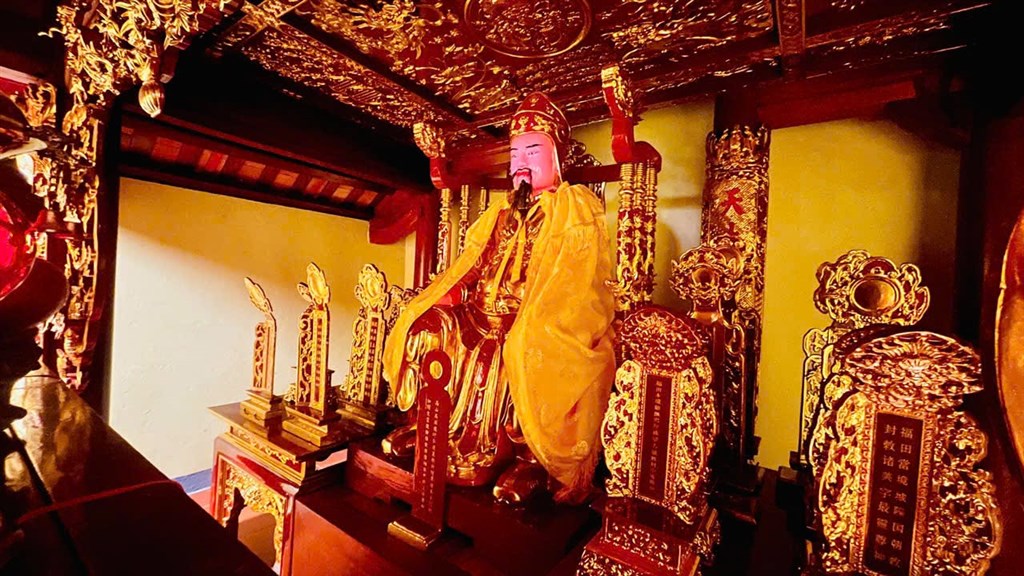 Anh-tin-bai